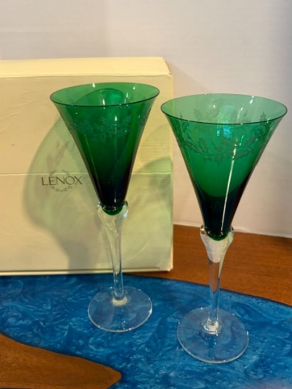 🎄 Pair Lenox Holiday Gems Emerald Green Etched Holly Champagne Toasting Flutes